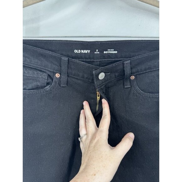 Old Navy Mid Rise Boyfriend Jeans Women 2 Petite Black NEW‎ Distressed Preppy - Picture 8 of 10